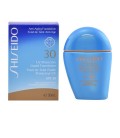 Fonds de teint liquides Uv Protective Shiseido (SPF 30)